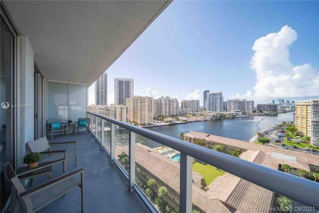 Beachwalk 1B-1B Apmt Amazing View 12A Hallandale Beach Eksteriør bilde