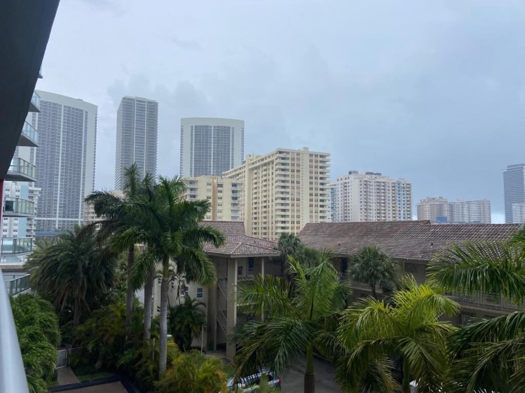 Beachwalk 1B-1B Apmt Amazing View 12A Hallandale Beach Eksteriør bilde